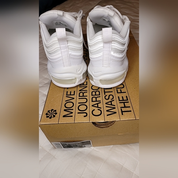 ***SOLD*** Nike Air Max 97' in all white size 11.5 womens or 10 men - Picture 4 of 8